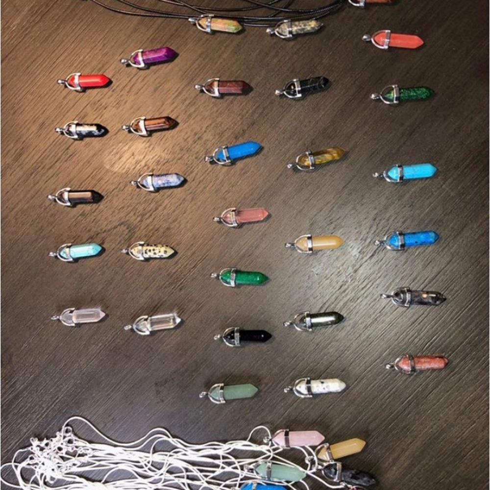 Crystal/quartz necklaces - Picture 2 of 6